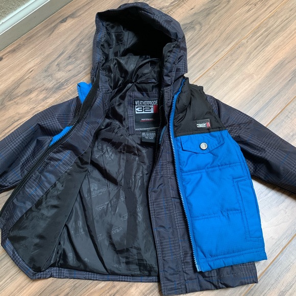 32 degrees boys jacket with removable vest - Picture 2 of 8
